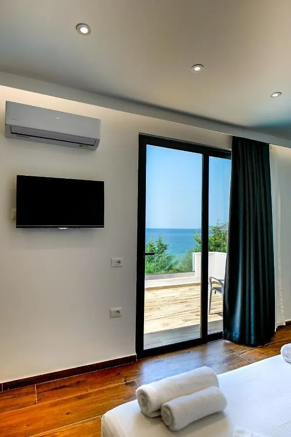 Hotel Emblem Sarande