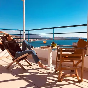 Hotel Leon, Sarande